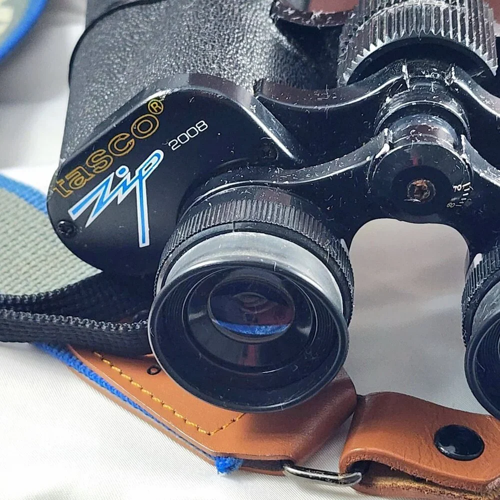 Tasco Zip Binoculars 10x50 Fully Coated w/ Leather Case & Olympus Camera Strap